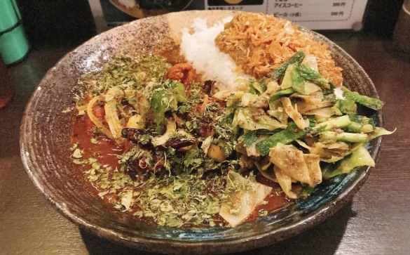 Tokyo Akihabara Curry Restaurant "カレーノトリコ" showcasing the popular double curry dish