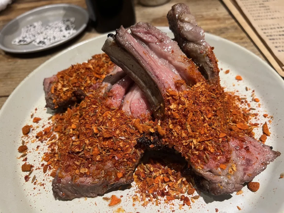 羊料理酒館"ラムのラヴソング"
