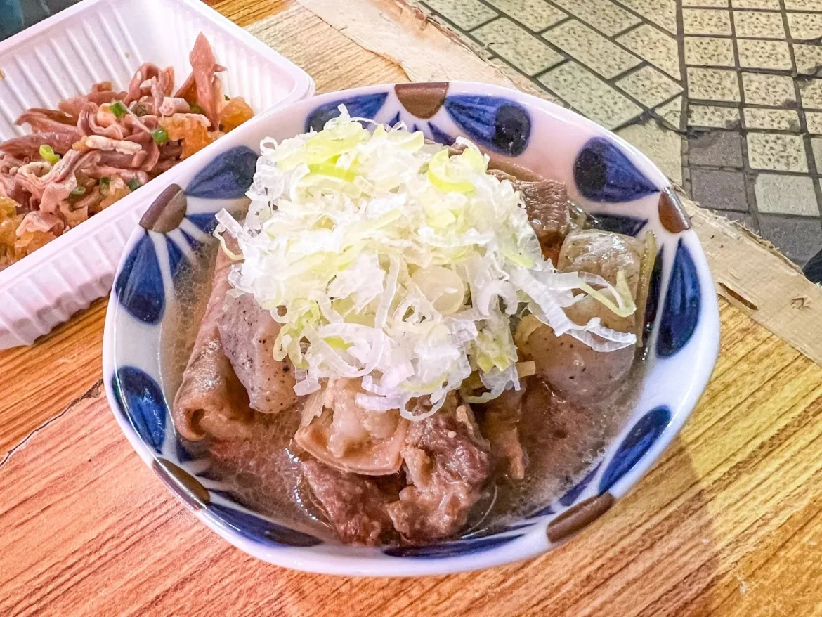 ueno-ameyoko-food-yakiniku-ameyoko-horumon-611