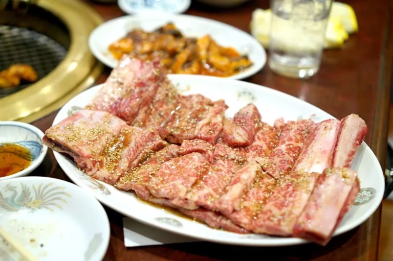 上野阿美横丁美食: 高分本地人也爱的人气烤肉店“金凤苑”
