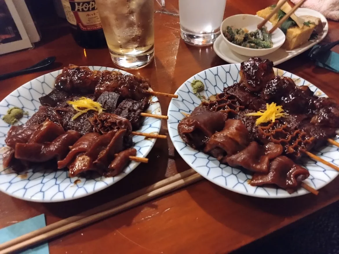 深夜食堂般居酒屋《美味ぇ津