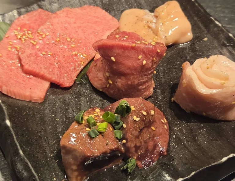 炭火燒內臟「ぐう」池袋別館 肉盤